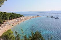 Prenoti gli appartamenti economici con vista mare nella vicinanza della spiaggia di sabbia in Croazia | Adriatic.hr