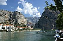 Rooms on the Omiš Riviera